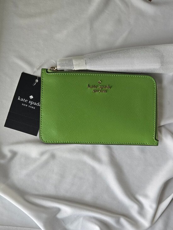 kate spade Handbags - Kate Spade Lucy Small Zip Wristlet -Turtle Green